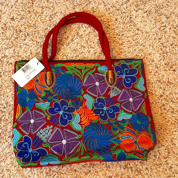 FEMINAGO, NWT Large Tote Bag, Gorgeous Flower Colors - Picture 6 of 8